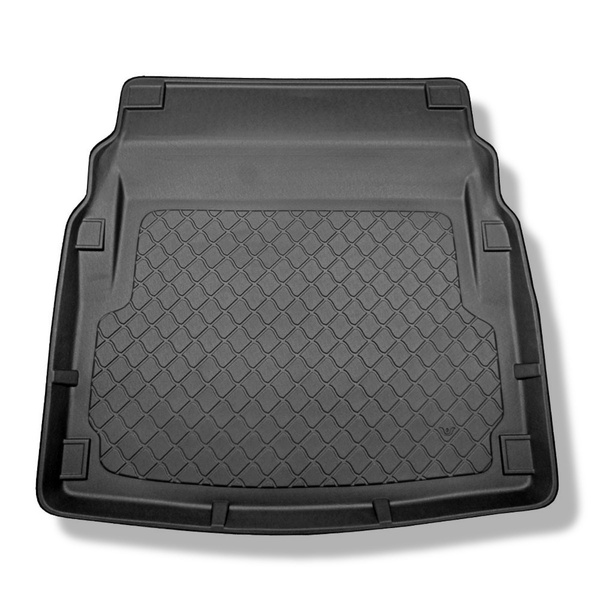 Bagagerumsmattor till Mercedes-Benz E-Klass W212 Limousine (03.2009-03.2016) - utan nischer; bagagerumsytan går upp till baksäten